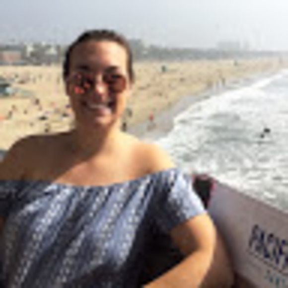 Meet your Posher, Taylor - Picture 1 of 1